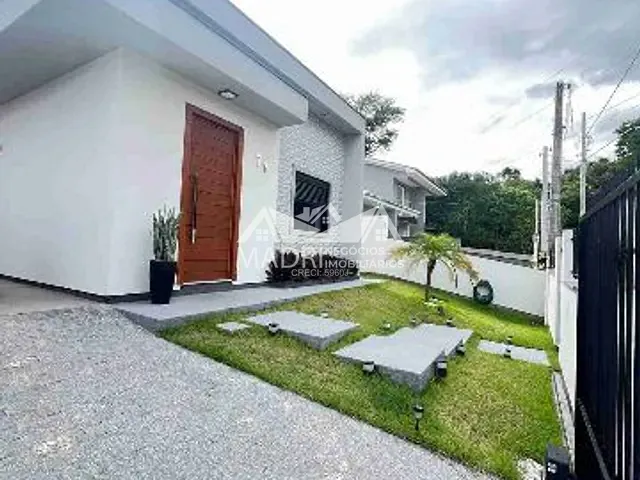 Casa com 200m² 3 quartos e 1 banheiro, à venda, no bairro Bela Vista em Palhoça