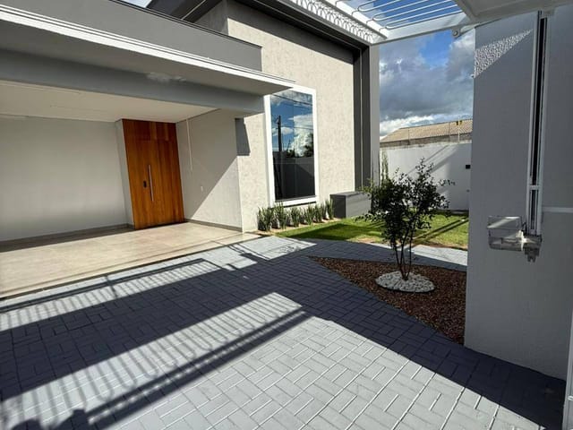 Casa com 300m² 3 quartos e 1 banheiro, à venda, no bairro Aquarela das Artes em Sinop