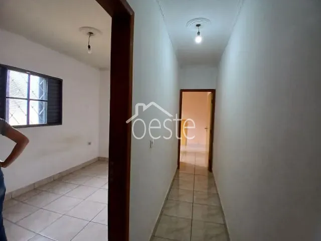 Casa com 250m² 2 quartos e 2 banheiros, à venda, no bairro Residencial Parque Zabani em Santa Bárbara D'Oeste
