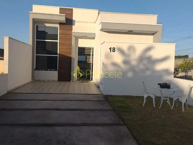 Casa com 175m² 2 quartos e 2 banheiros, à venda, no bairro Condomínio Residencial e Comercial Laguna em Pindamonhangaba