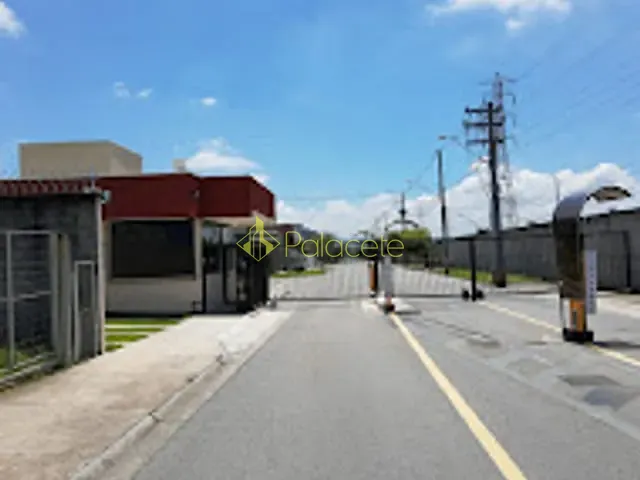 Casa com 175m² 2 quartos e 2 banheiros, à venda, no bairro Condomínio Residencial e Comercial Laguna em Pindamonhangaba