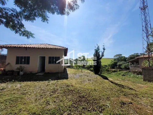 Casa com 1300m² 2 quartos e 1 banheiro, à venda, no bairro Zona Rural em Andradas