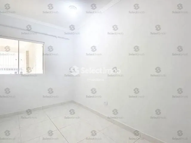 Casa com 70m² 2 quartos e 1 banheiro, para alugar, no bairro Jardim Guapituba em Mauá