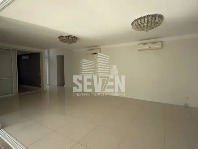 Casa com 732m² 3 quartos e 4 banheiros, à venda, no bairro Residencial Villaggio III em Bauru