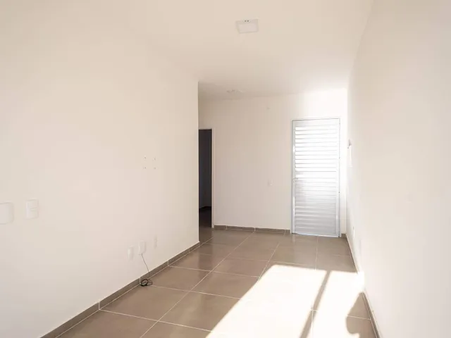 Casa 2 quartos e 1 banheiro, à venda, no bairro Três Vendas em Pelotas