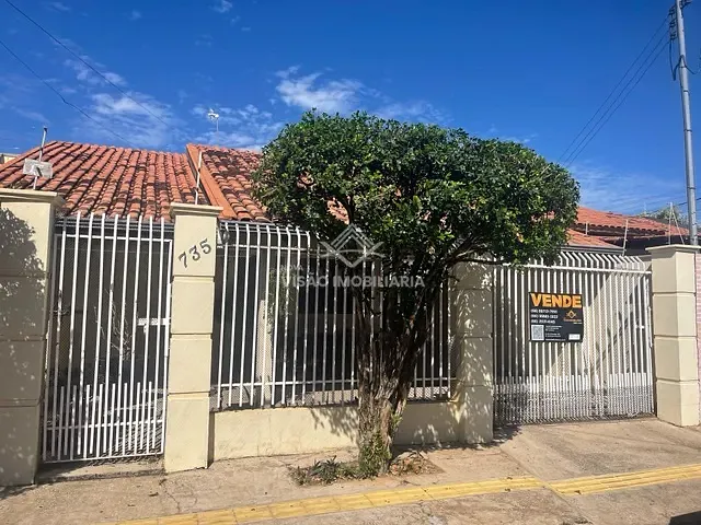 Casa 2 quartos e 1 banheiro, à venda, no bairro Parque das Araras em Sinop