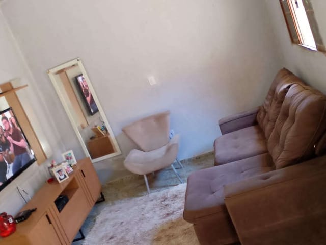 Casa 1 quarto e 1 banheiro, à venda, no bairro Parque Guarus em Campos dos Goytacazes