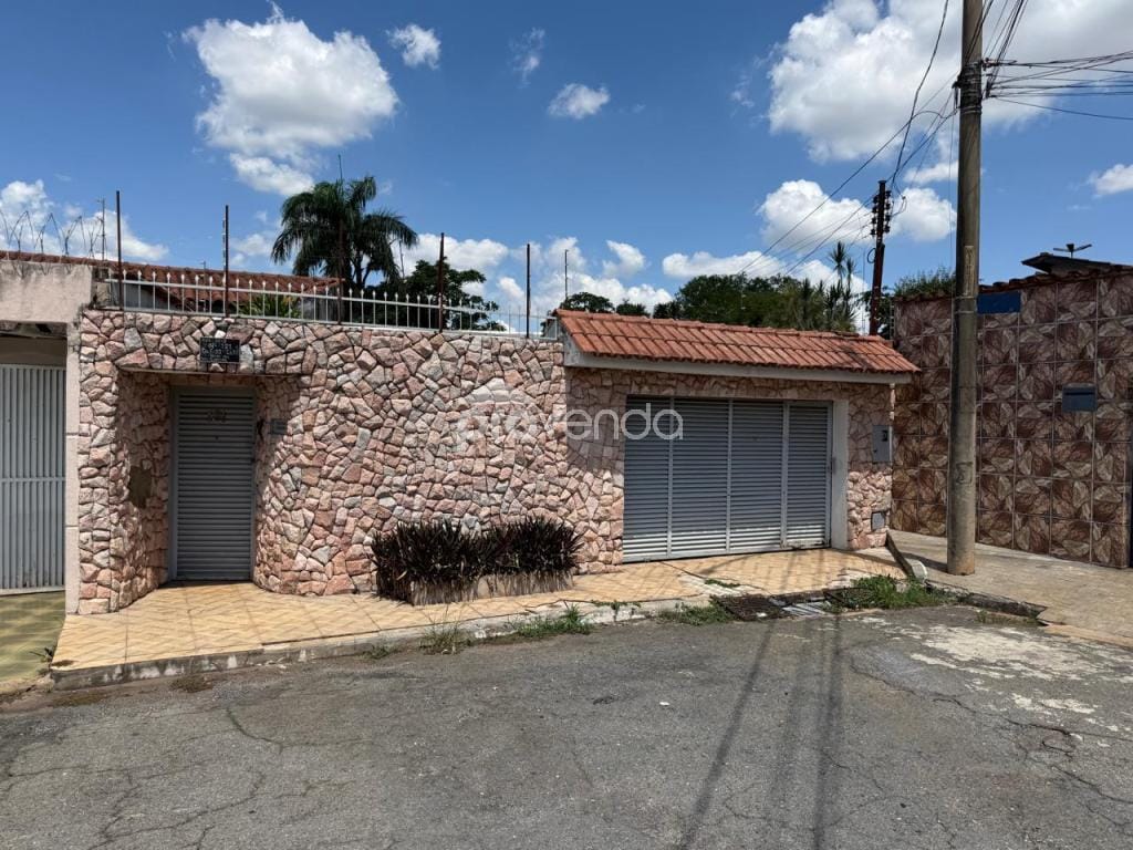 Casa, 4 quartos, 300 m² - Foto 1