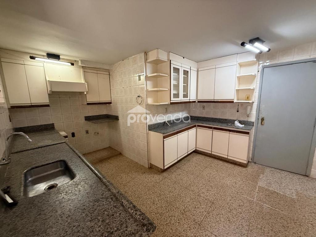 Casa, 4 quartos, 300 m² - Foto 24