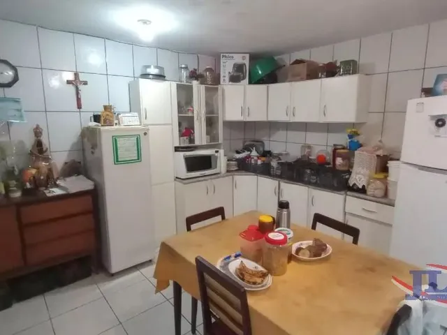 Casa com 444m² 6 quartos e 4 banheiros, à venda, no bairro Alto da Glória em Curitiba