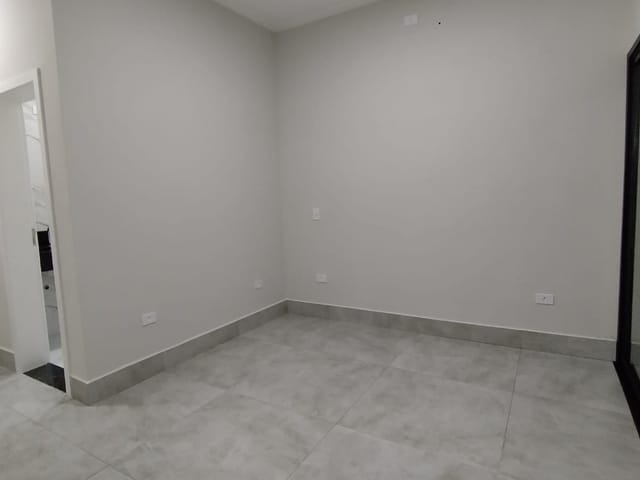 Casa com 300m² 3 quartos e 2 banheiros, à venda, no bairro Bairro do Grama em Caçapava