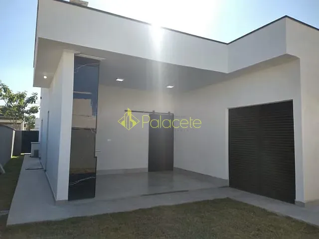 Casa com 300m² 3 quartos e 2 banheiros, à venda, no bairro Bairro do Grama em Caçapava