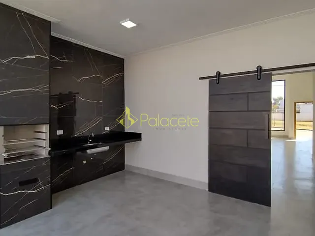 Casa com 300m² 3 quartos e 2 banheiros, à venda, no bairro Bairro do Grama em Caçapava