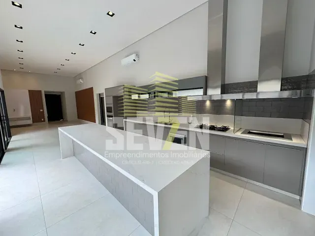 Casa com 450m² 4 quartos e 6 banheiros, à venda, no bairro Residencial Tivoli em Bauru