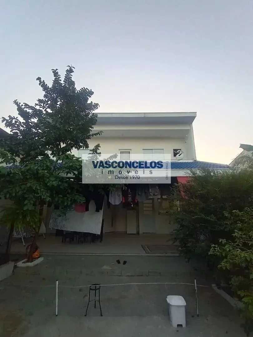 Casa, 2 quartos, 150 m² - Foto 1