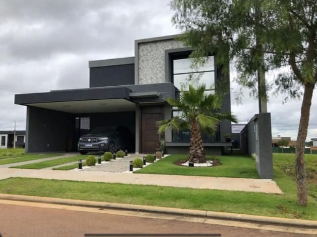 Casa com 160m² 3 quartos e 3 banheiros, à venda, no bairro Uvaranas em Ponta Grossa