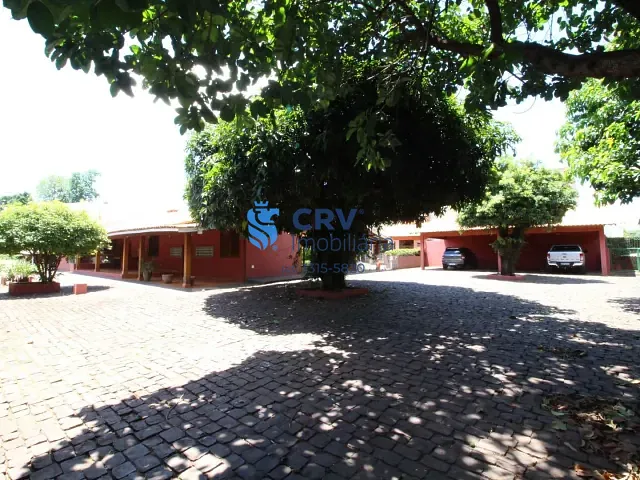 Casa com 1879m² 4 quartos e 6 banheiros, à venda, no bairro São Vicente em Londrina
