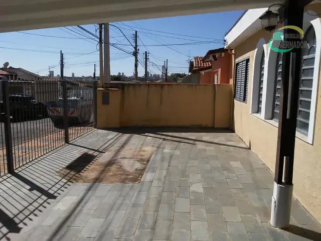 Casa com 250m² 2 quartos e 1 banheiro, à venda, no bairro Vila Anhangüera em Campinas