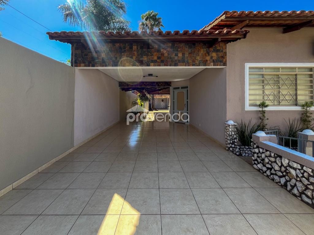 Casa, 3 quartos, 244 m² - Foto 2