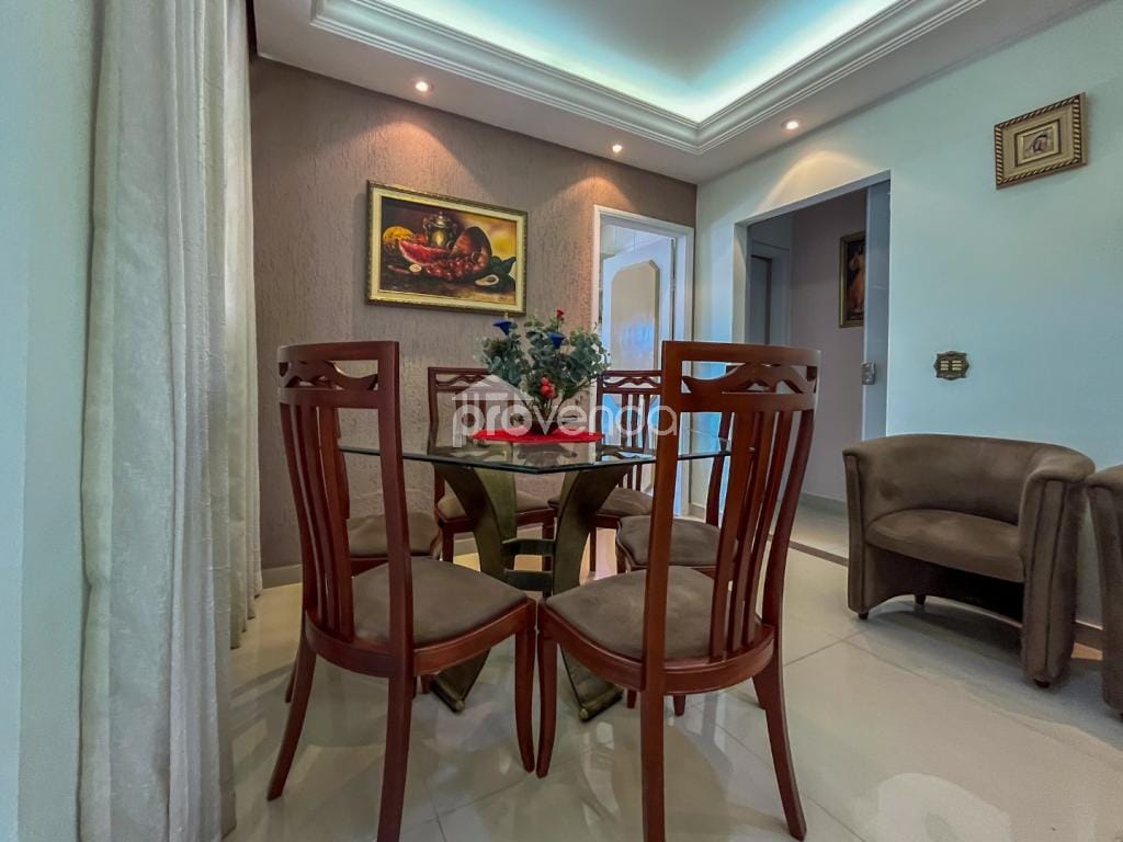 Casa, 3 quartos, 244 m² - Foto 9