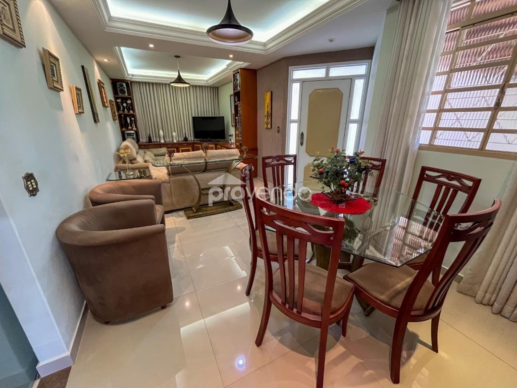 Casa, 3 quartos, 244 m² - Foto 10