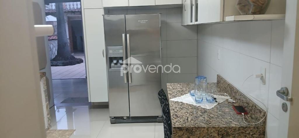 Casa, 3 quartos, 244 m² - Foto 12