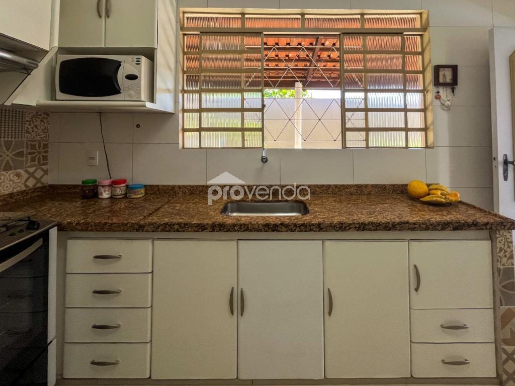 Casa, 3 quartos, 244 m² - Foto 13