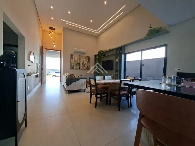 Casa com 365m² 3 quartos e 3 banheiros, à venda, no bairro Residencial Villagio Azzure em Itupeva