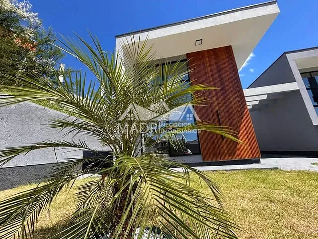 Casa 3 quartos e 1 banheiro, à venda, no bairro Bela Vista em Palhoça