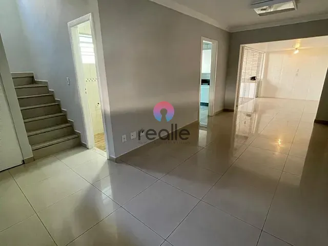 Casa 3 quartos e 1 banheiro, para alugar, no bairro Cabral em Contagem