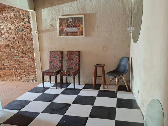 Casa 2 quartos e 1 banheiro, à venda, no bairro Centro em Pelotas