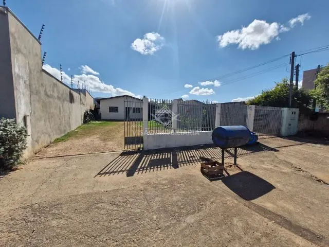 Casa 3 quartos e 1 banheiro, para alugar, no bairro Jardim Jacarandás em Sinop