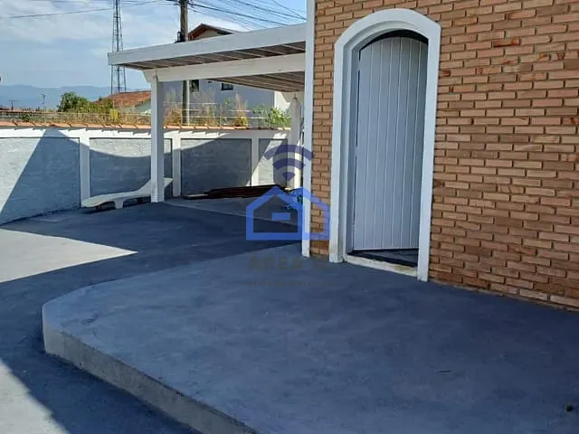 Casa com 335m² 3 quartos e 2 banheiros, à venda, no bairro Pontal de Santa Marina em Caraguatatuba