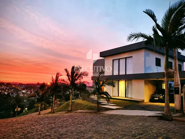 Casa 3 quartos e 4 banheiros, à venda, no bairro Bela Vista em Arroio do Meio
