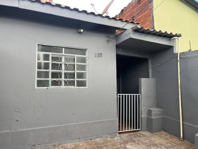 Casa com 150m² 2 quartos e 1 banheiro, para alugar, no bairro Conjunto Habitacional Parque da Floresta em Campinas