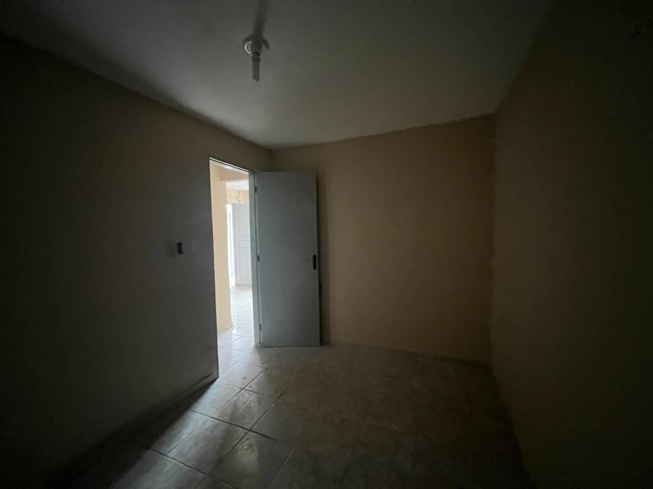 Casa à venda e aluguel com 2 quartos, 100m² - Foto 20