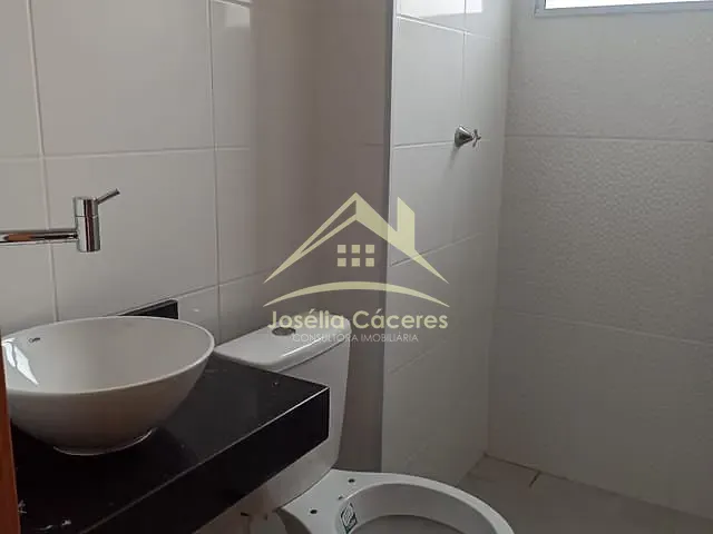 Casa com 40m² 2 quartos e 1 banheiro, à venda, no bairro Jardim Imperador em Várzea Grande