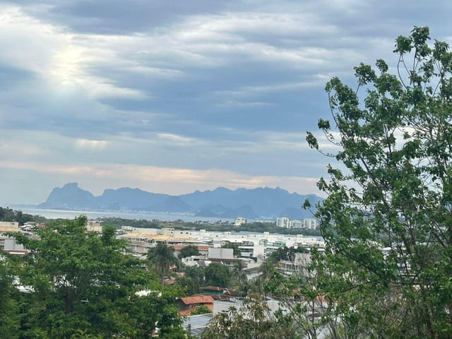 Foto do Casa - Casa para locação de 3 quartos em  Itacoatiara, Niterói, RJ | SelfSpin