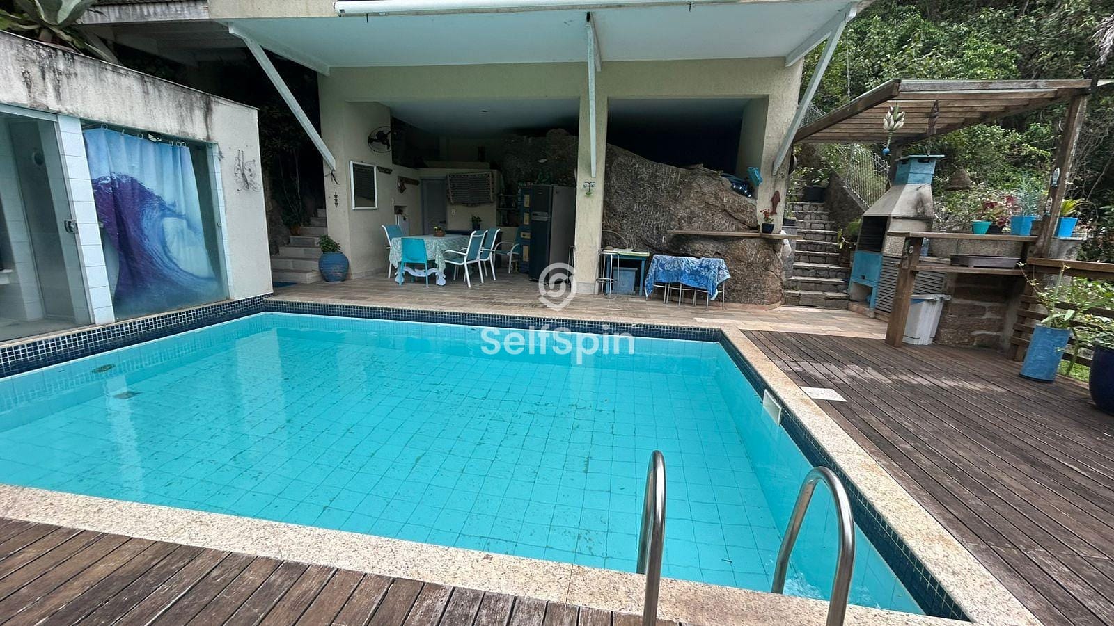 Casa, 3 quartos, 277 m² - Foto 1