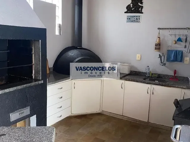 Casa com 438m² 3 quartos e 5 banheiros, à venda, no bairro Jardim das Colinas em São José Dos Campos