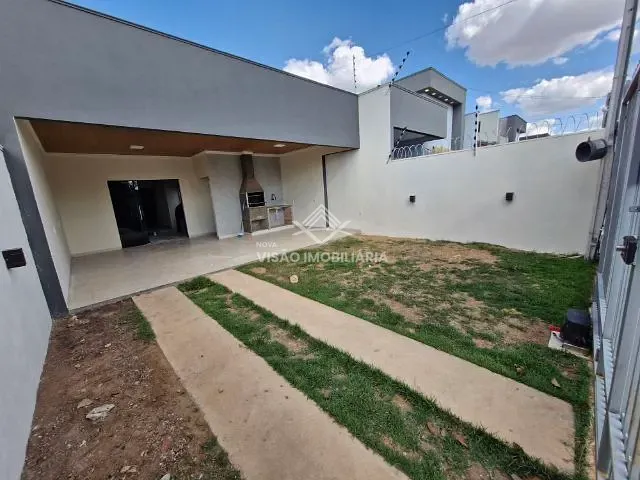 Casa 3 quartos e 1 banheiro, para alugar, no bairro Residencial Deville em Sinop