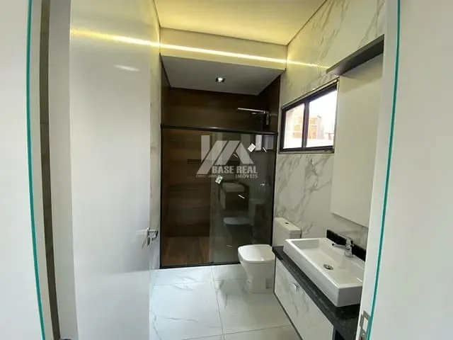 Casa com 252m² 3 quartos e 3 banheiros, à venda, no bairro Alto Cascavel em Guarapuava