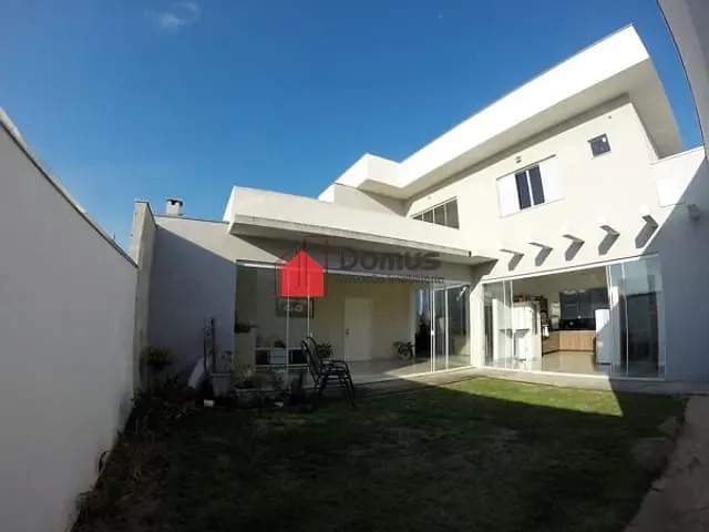 Casa com 405m², à venda, no bairro Condomínio Real Ville em Pindamonhangaba