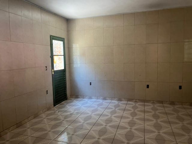 Casa com 200m² 2 quartos e 1 banheiro, à venda, no bairro Santa Clara em Campinas