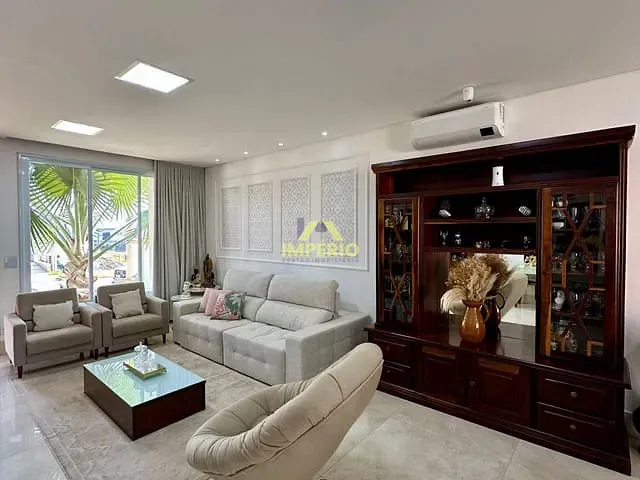 Casa com 360m² 4 quartos e 5 banheiros, à venda, no bairro Residencial Saint Paul em Itu