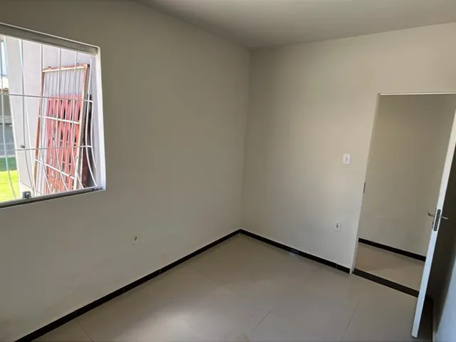 Casa 2 quartos e 2 banheiros, à venda, no bairro Floresta Encantada em Esmeraldas