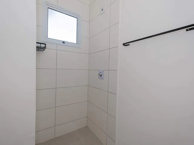 Casa 2 quartos e 1 banheiro, à venda, no bairro Três Vendas em Pelotas