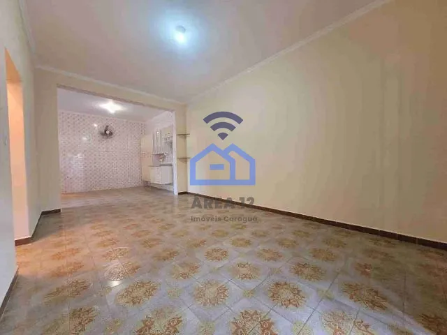 Casa com 300m² 4 quartos e 3 banheiros, à venda, no bairro Praia das Palmeiras em Caraguatatuba