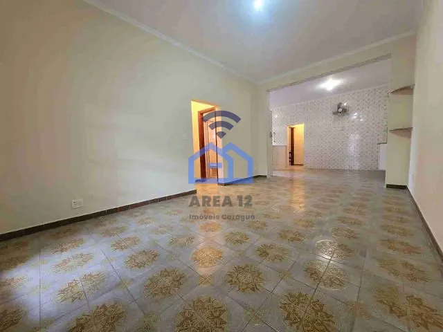 Casa com 300m² 4 quartos e 3 banheiros, à venda, no bairro Praia das Palmeiras em Caraguatatuba