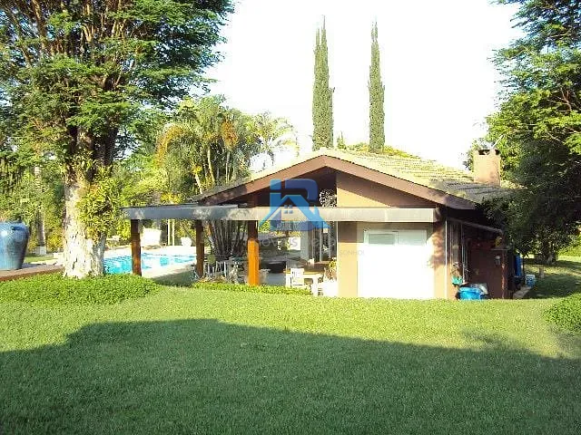 Casa com 3200m² 5 quartos e 6 banheiros, à venda, no bairro Morada das Fontes em Itatiba